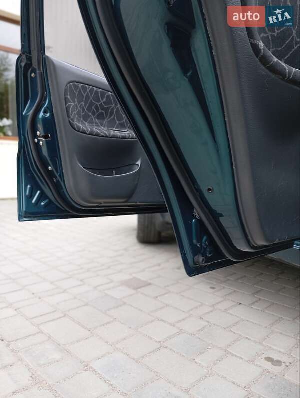 Седан Daewoo Sens 2003 в Бердичеві