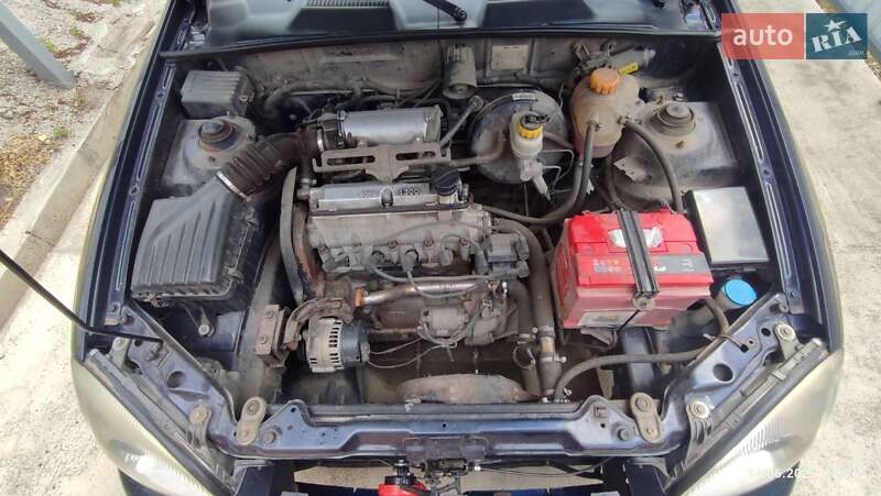 Седан Daewoo Sens 2004 в Кропивницком