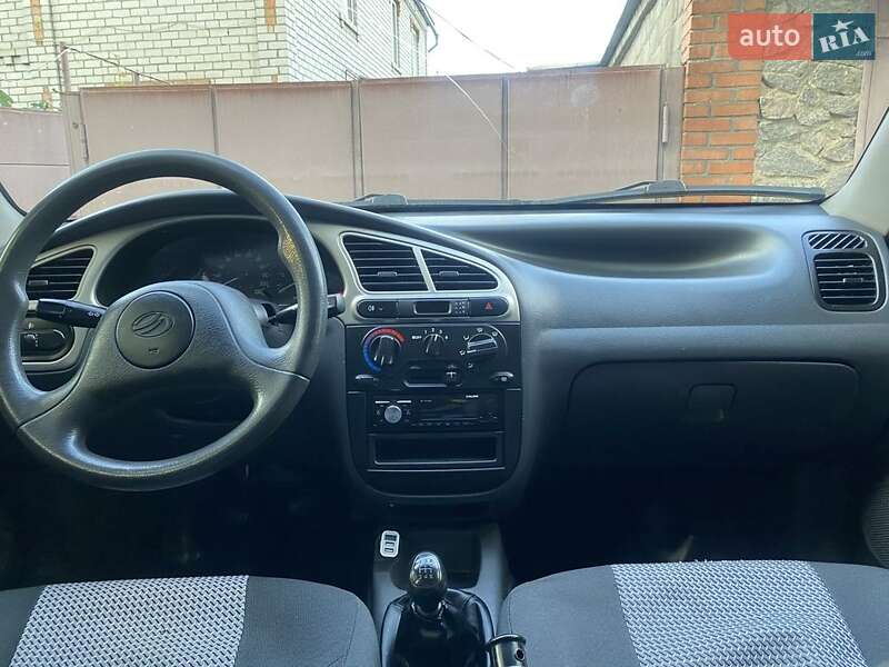 Седан Daewoo Sens 2011 в Никополе