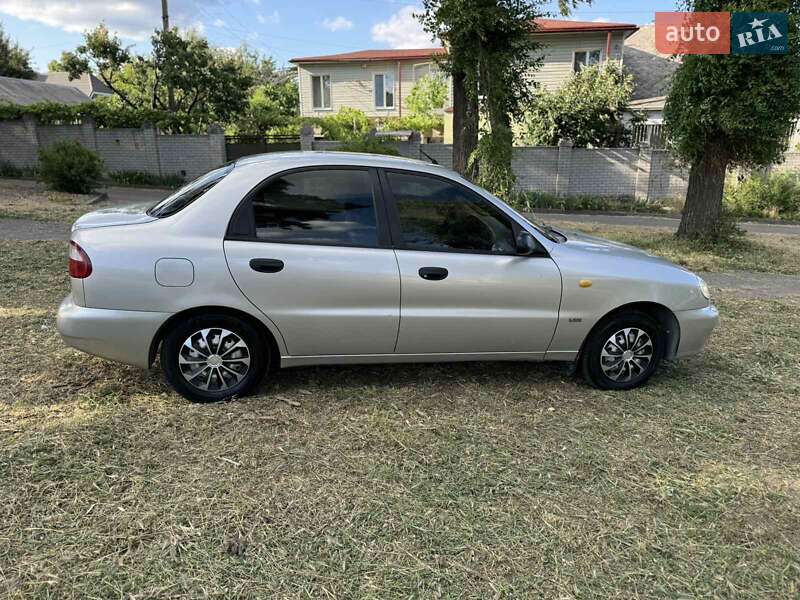 Седан Daewoo Sens 2004 в Днепре