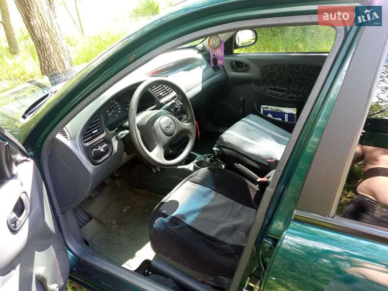 Седан Daewoo Sens 2003 в Запоріжжі