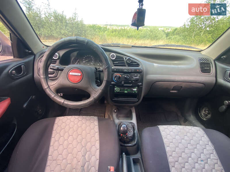 Седан Daewoo Sens 2005 в Новому Розділі