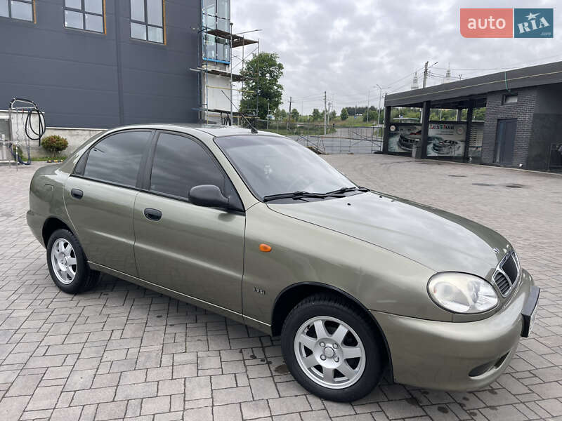 Седан Daewoo Sens 2004 в Львове