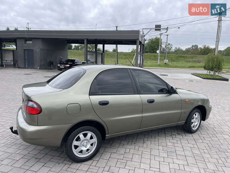 Седан Daewoo Sens 2004 в Львове