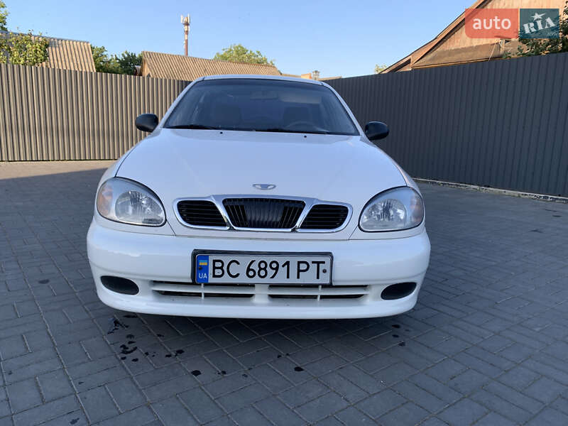 Седан Daewoo Sens 2002 в Костополе