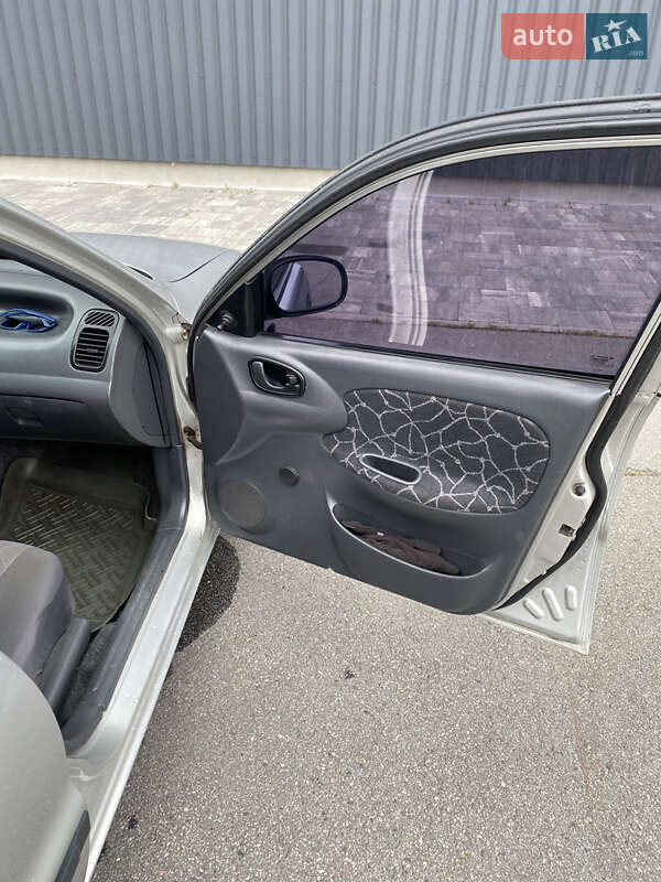 Седан Daewoo Sens 2003 в Харькове