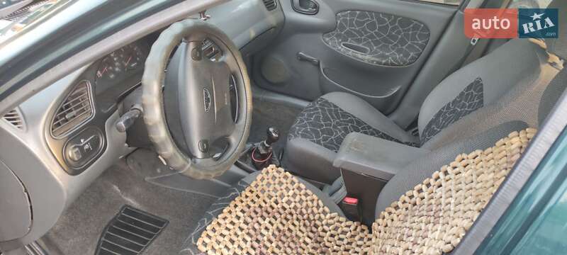 Седан Daewoo Sens 2004 в Харькове