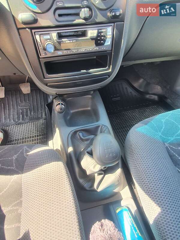 Седан Daewoo Sens 2003 в Вараше