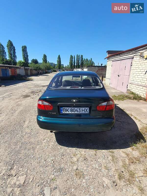 Седан Daewoo Sens 2003 в Вараше