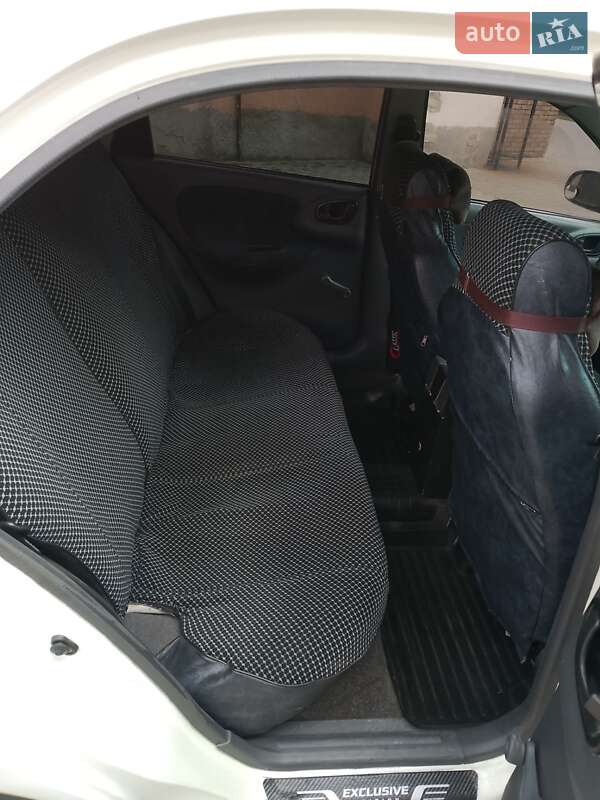 Седан Daewoo Sens 2005 в Горохове