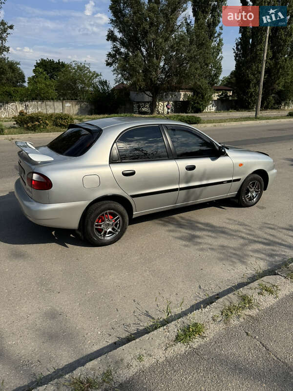 Седан Daewoo Sens 2005 в Запоріжжі