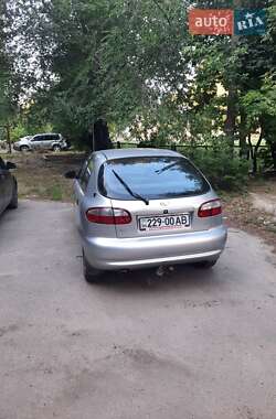Седан Daewoo Sens 2002 в Вольногорске