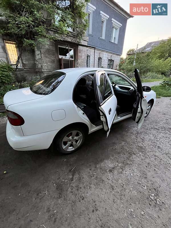 Седан Daewoo Sens 2003 в Кривом Роге