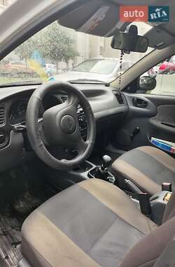Седан Daewoo Sens 2005 в Львові