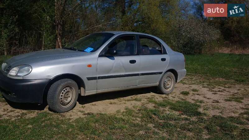 Седан Daewoo Sens 2004 в Чернівцях