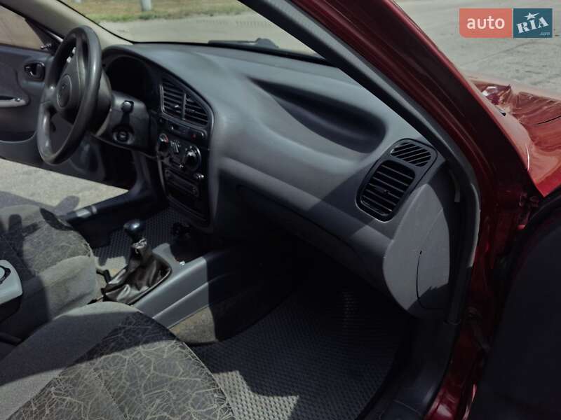Седан Daewoo Sens 2007 в Кривом Роге
