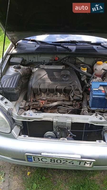 Седан Daewoo Sens 2003 в Бродах