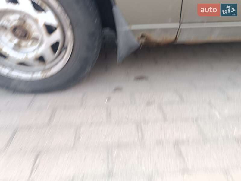 Седан Daewoo Sens 2004 в Ровно