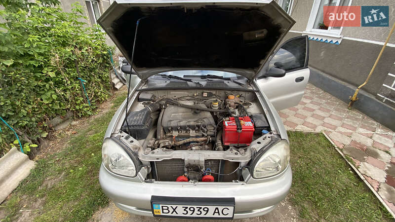 Седан Daewoo Sens 2004 в Волочиске