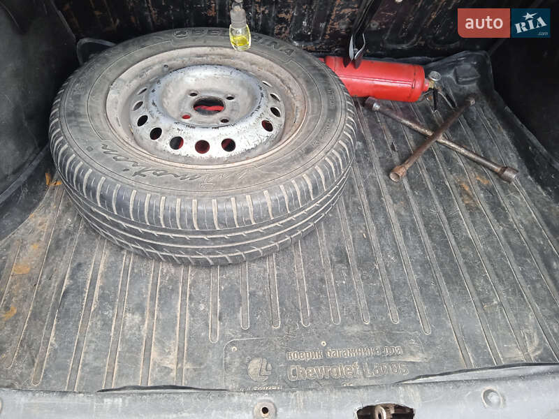 Седан Daewoo Sens 2004 в Волочиске