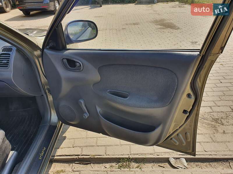Седан Daewoo Sens 2005 в Мукачевому