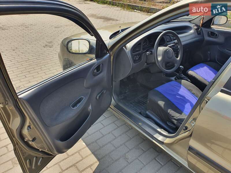 Седан Daewoo Sens 2005 в Мукачевому