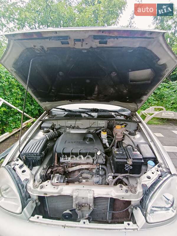 Седан Daewoo Sens 2005 в Львове