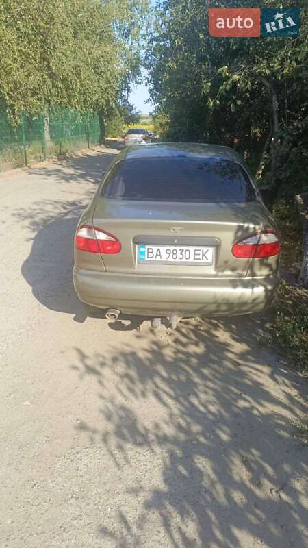 Седан Daewoo Sens 2005 в Помічній