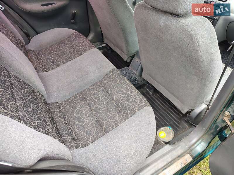 Седан Daewoo Sens 2006 в Печенегах