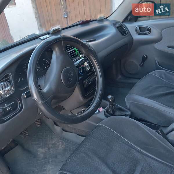 Седан Daewoo Sens 2004 в Житомире