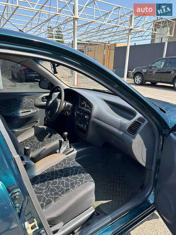 Седан Daewoo Sens 2003 в Киеве