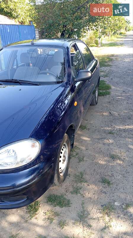 Седан Daewoo Sens 2005 в Горишних Плавнях