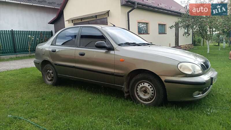 Седан Daewoo Sens 2005 в Новояворовске
