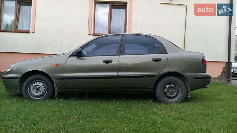 Седан Daewoo Sens 2005 в Новояворовске