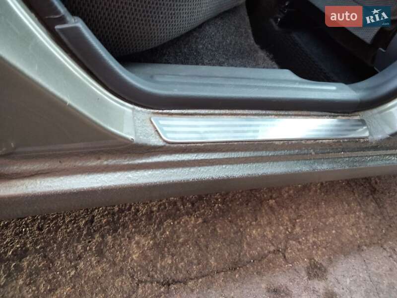 Седан Daewoo Sens 2003 в Львове