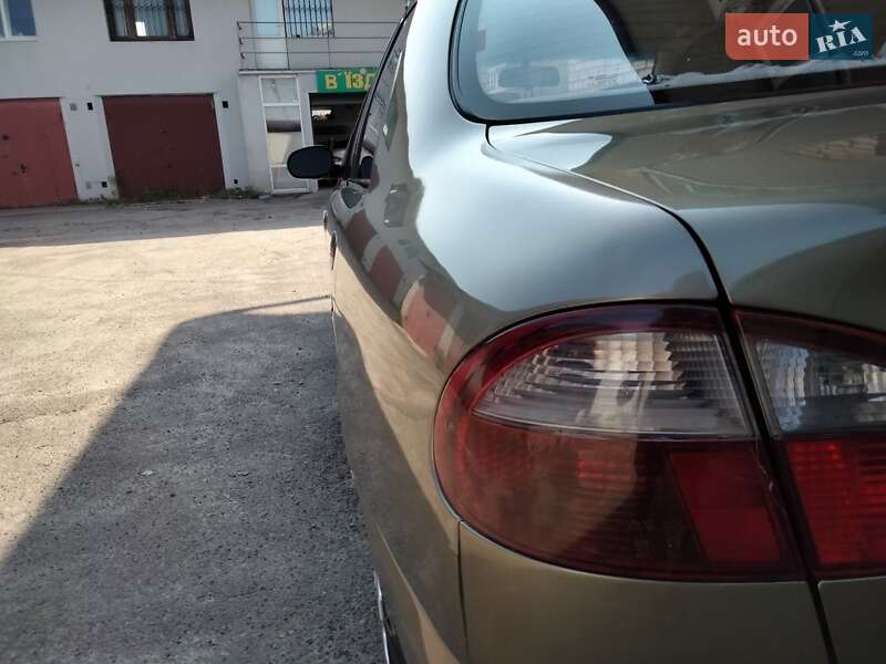 Седан Daewoo Sens 2003 в Львове
