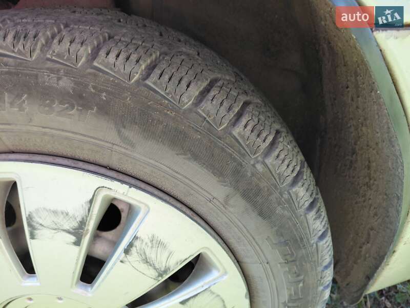 Седан Daewoo Sens 2004 в Подволочиске