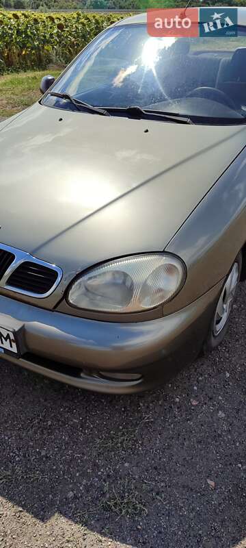 Седан Daewoo Sens 2007 в Хороле