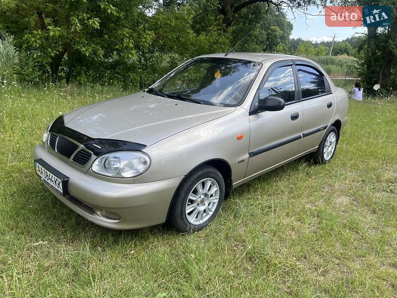Седан Daewoo Sens 2004 в Олександрівці