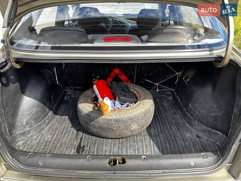 Седан Daewoo Sens 2003 в Киеве