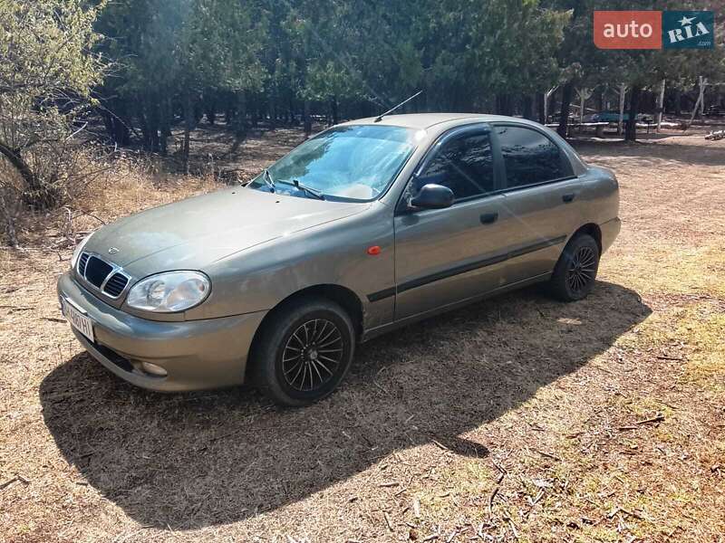 Седан Daewoo Sens 2006 в Измаиле