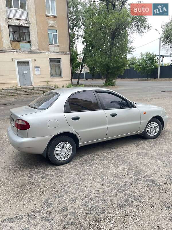 Седан Daewoo Sens 2003 в Дніпрі