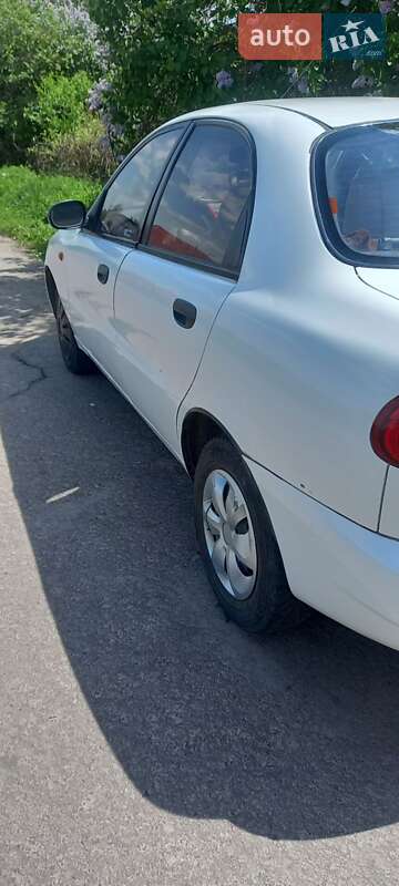 Седан Daewoo Sens 2006 в Ровно