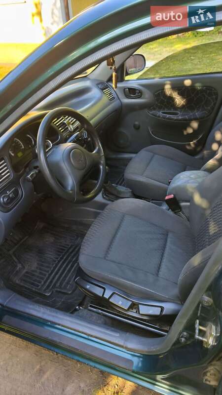 Седан Daewoo Sens 2003 в Нежине