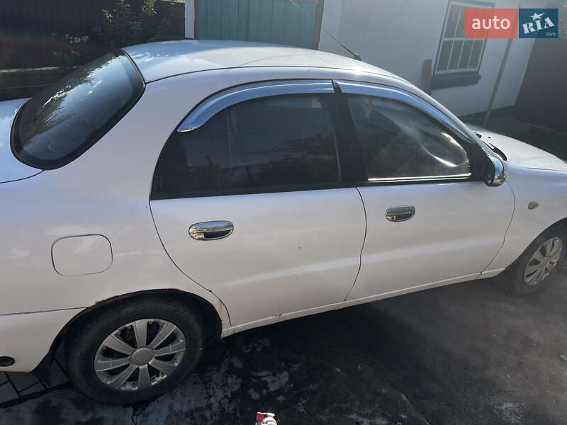 Седан Daewoo Sens 2006 в Тростянці