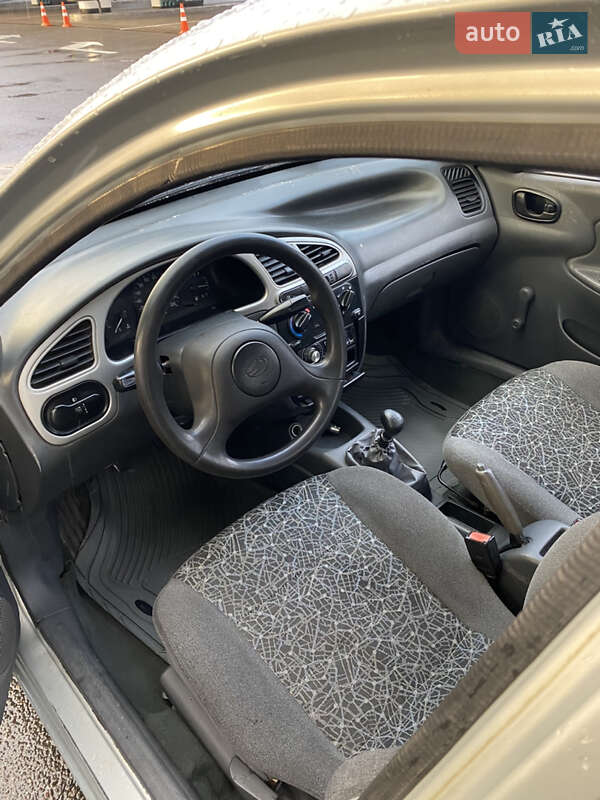 Седан Daewoo Sens 2010 в Києві