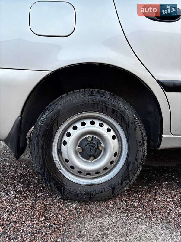 Седан Daewoo Sens 2005 в Киеве