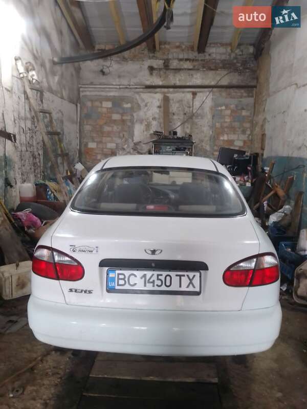 Седан Daewoo Sens 2004 в Бориславе