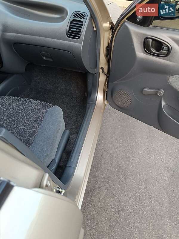 Седан Daewoo Sens 2007 в Ніжині
