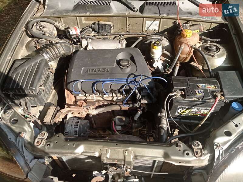 Седан Daewoo Sens 2005 в Дніпрі
